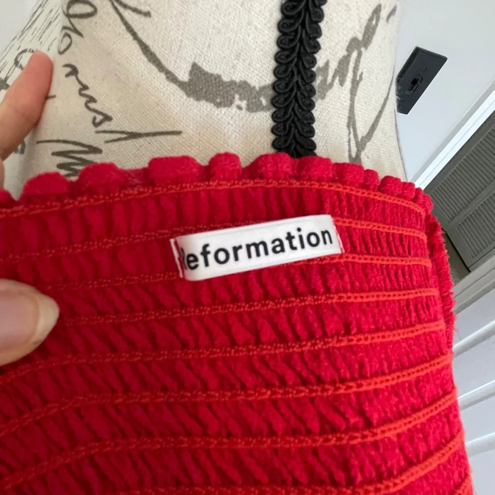 Reformation Rosa top - Picture 8 of 10